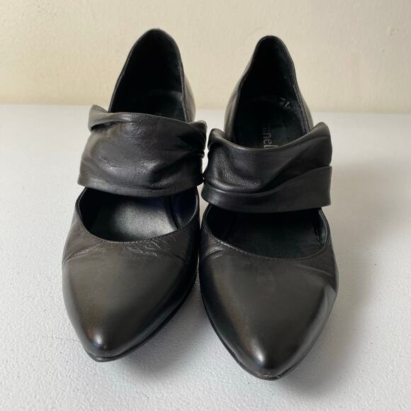 Minelli Sz EU 37 / US 6.5 Black Leather Pump Heels Made in Italy Neutral Luxury - Picture 2 of 14
